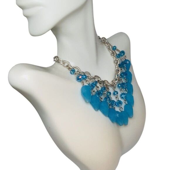 Ice Blue Teardrop Faceted Sparkly Rhinestone Silver Tone Vintage Necklace 18” - Picture 4 of 11